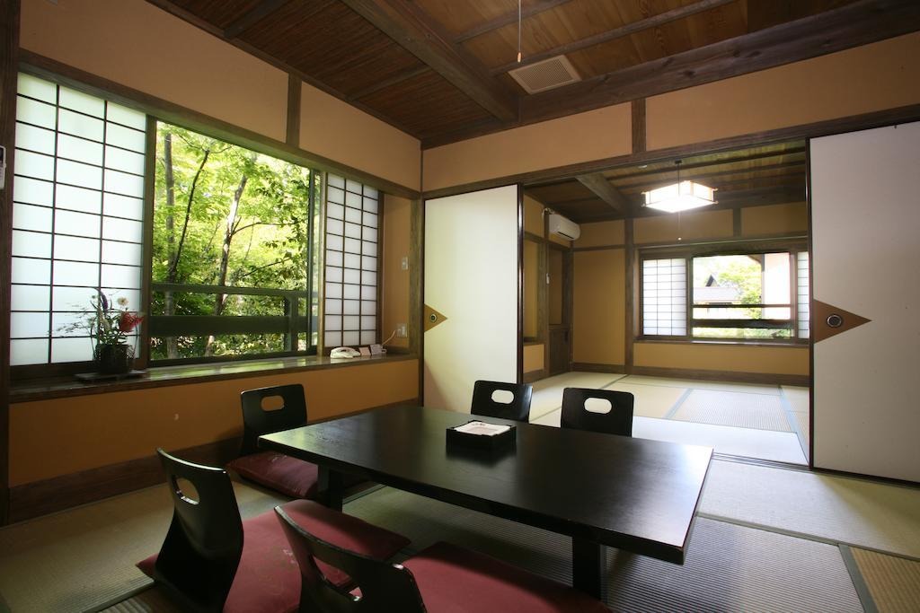 Ryokan Wakaba Minamioguni Chambre photo